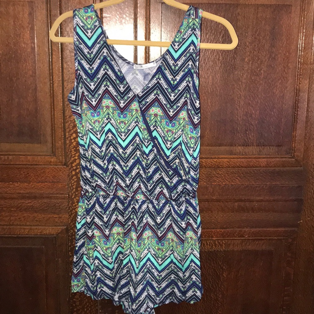 Papaya Romper size small